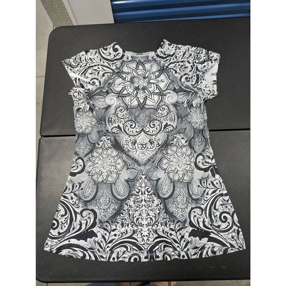 ROZ & ALI V Neck Paisley Short Sleeve Shirt Black and White Tunic Women's Small - Picture 2 of 5